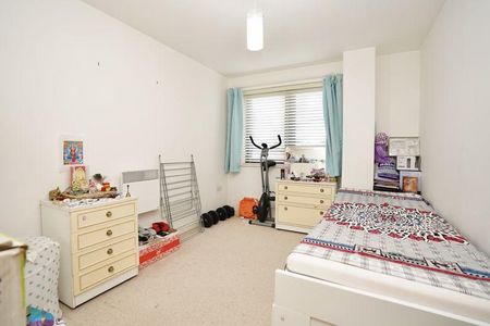 2 bedroom ground floor maisonette to rent - Photo 4