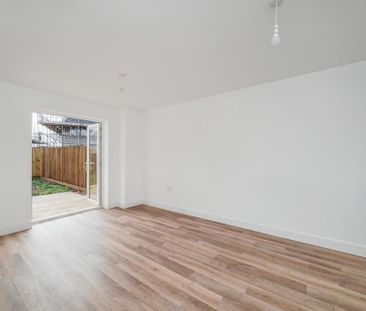 4 bedroom detached house to rent - Photo 1