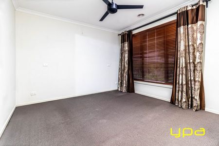 Modern Family Living at 45 Hayton Park Boulevard - Spacious, Stylish & Available for Rent! - Photo 4