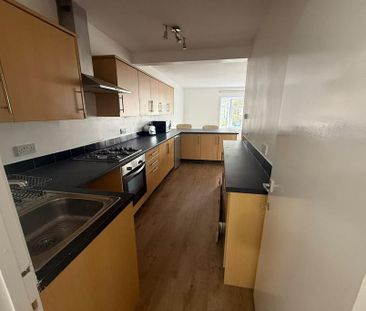 2 bedroom apartment to rent - Photo 6