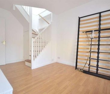 Central Road, Stroud, Gloucestershire, GL5 - Photo 3