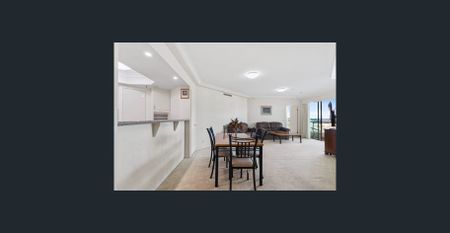 CITY APARTMENT WITH STORY BRIDGE VIEWS - LEVEL 19 - Photo 5