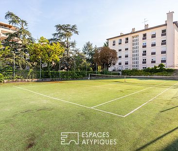 Appartement rénové dans résidence avec piscine et court de tennis - Photo 2