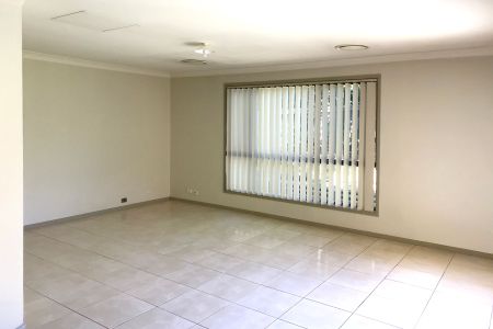 WELL PRESENTED HOME IN KELLYVILLE RIDGE - Photo 5