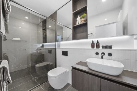 Executive Parkside Apartment Moments from Manuka Village - Photo 3