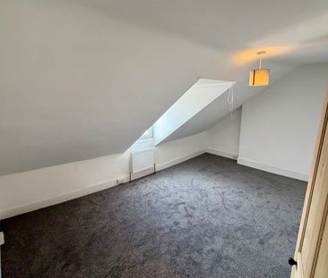 2 Bed Terraced House, Soundwell Road, BS16 - Photo 3