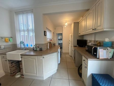 Wolverhampton Road, Cannock, WS11, Property for rent - Photo 5