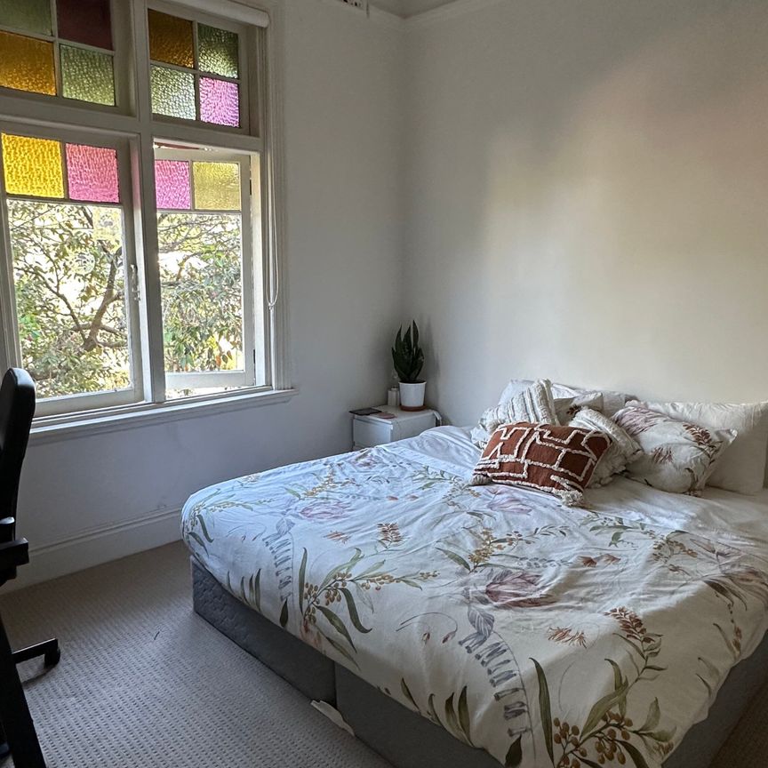 North Sydney - Photo 1