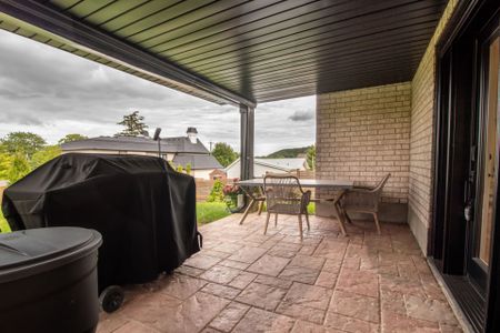 For Lease - 4 Kenmir Avenue, Niagara-on-the-Lake, Ontario - Photo 4