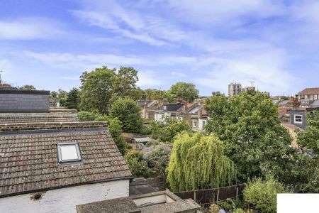 1 Bed Flat, Effingham Road, N8 - Photo 3
