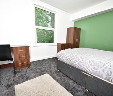 Kensington Terrace, Hyde Park - Photo 2