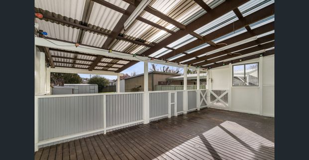 Family Home - Prime Location - Photo 1