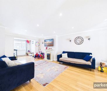 4 bedroom semi-detached house to rent - Photo 1