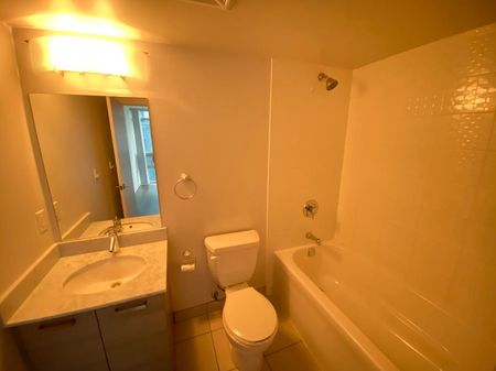 For Lease - 36 Lisgar Street Unit# 1705W, Toronto, Ontario - Photo 3