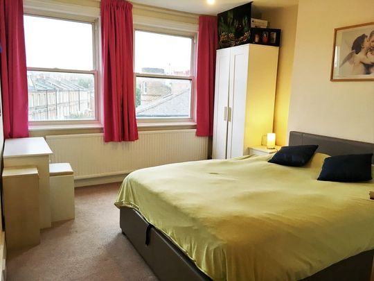 2 Bed Flat, London, W14 - Photo 1