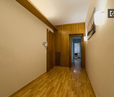 barcelona, Catalonia 08023 - Photo 2