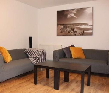 Bedroom House In Winton, BH9 - Photo 5
