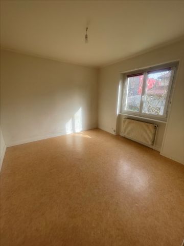 Location Appartement 2 pièces 67m² - Photo 3