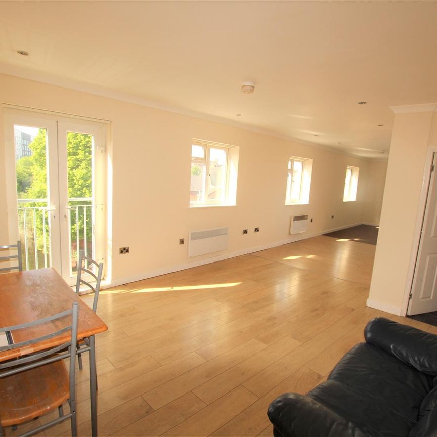 Western Road - Photo 1