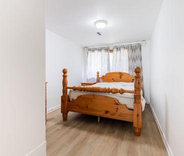 For Lease - 227 Lakeshore Road Unit# Unit #2, Oakville, Ontario - Photo 4