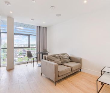 Studio to rent - Photo 2