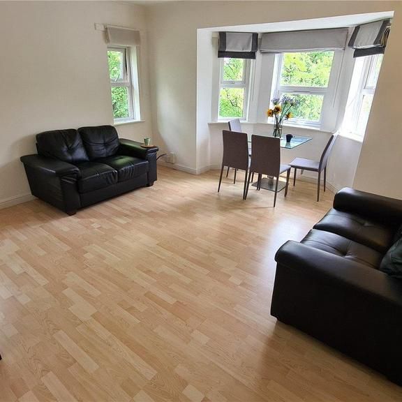 2 bedroom flat to rent - Photo 1