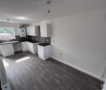 3 bedroom terraced house to rent - Photo 6