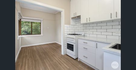 Cozy Ballarat East Home - Photo 2