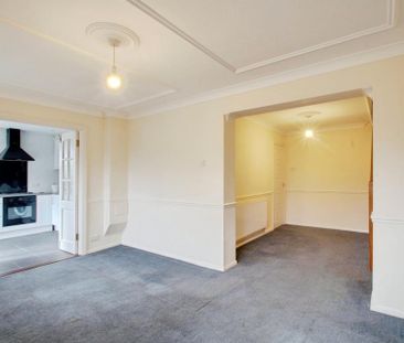 4 bedroom chalet to rent - Photo 3