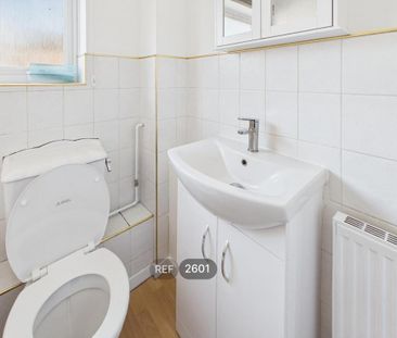 2 bedroom property to rent - Photo 6