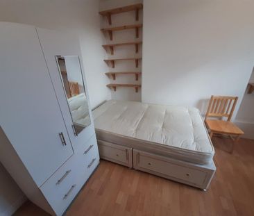Studio Flat, London, SW1V - Photo 5