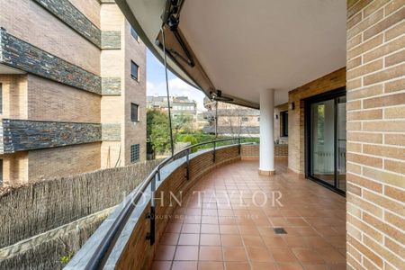 Alcobendas, Community of Madrid 28109 - Photo 2