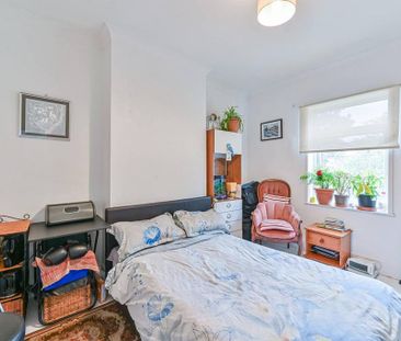 4 bedroom terraced house to rent - Photo 6