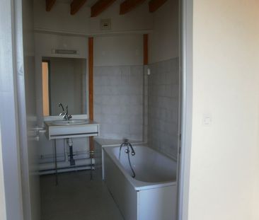 Location Appartement 2 pièces 44m² - Photo 2