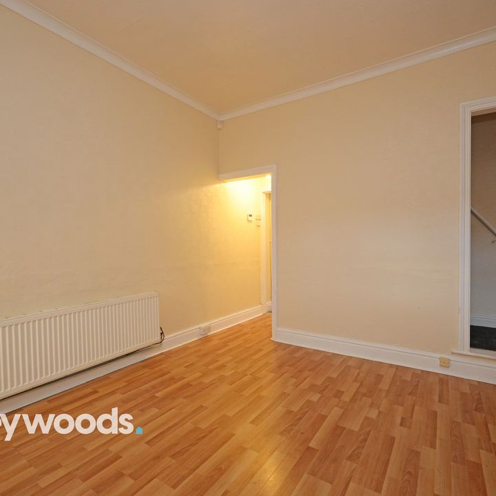 2 bed terraced house to rent in Stanier Street, Fenton, Stoke-on-Trent - Photo 1