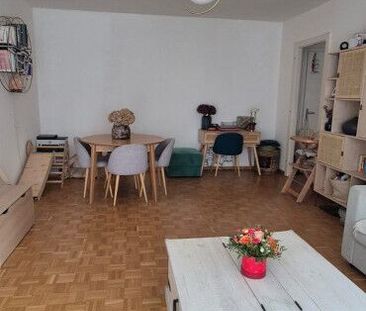 GENEVA CENTER 4-ROOM WITH BALCONY & CLOSED BOX - Photo 3