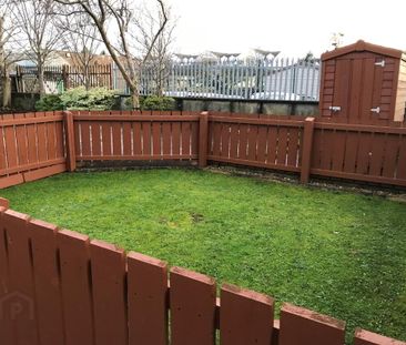 8 Coastguard Cottages, Carrickfergus, BT38 8BU - Photo 2