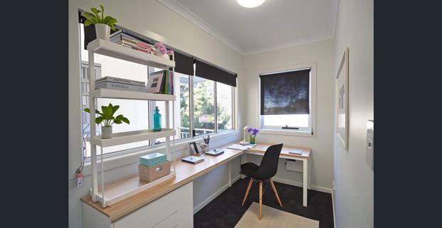 Fantastic Location – Spacious, Light-Filled & Modern Living - Photo 1