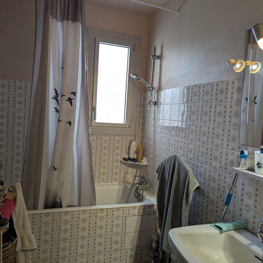 Location Appartement 3 pièces 64m² ST HILAIRE DE RIEZ 85270 - Photo 1