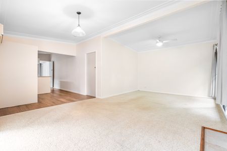 16 Tamar Street, Sutherland NSW 2232 - House For Rent | Domain - Photo 2