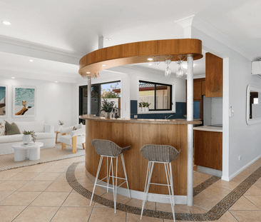 Waterfront, Sunsets & Sunday Spritzes – Your New Life Starts Here - Photo 3