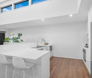 110 Plimsoll Drive, Casey ACT 2913 - Townhouse For Rent | Domain - Photo 3