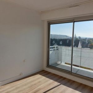 Location Appartement 5 pièces 104m² VERNON 27200 - Photo 2