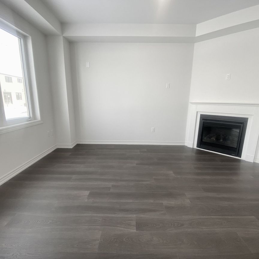 For Lease - 110 Sanderson Drive, Kawartha Lakes, Ontario - Photo 1