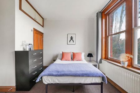 1 bedroom in a house share to rent - Photo 4