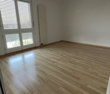 2.5 Zimmer, 75 m², 3. Stock - Photo 4