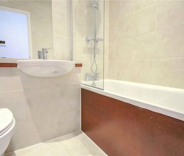 Studio to rent - Photo 6
