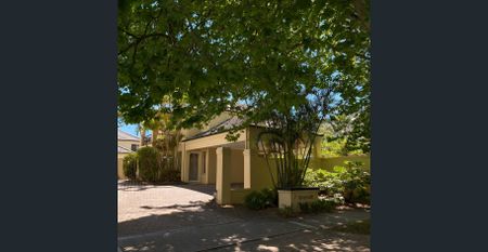 PRESTIGE LOCATION – STYLISH HOME WITH SPACE, SECURITY & CLASS - Photo 4