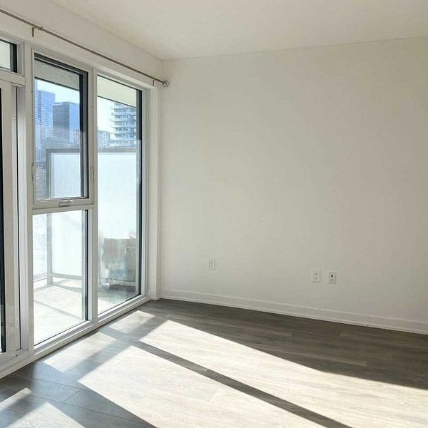 For Lease - 20 Richardson Street Unit# 815, Toronto, Ontario - Photo 1