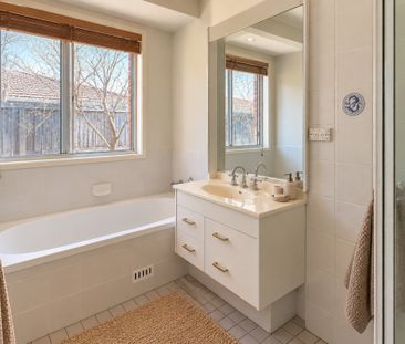 Spacious Home Moments from Mona Vale Village - Photo 3